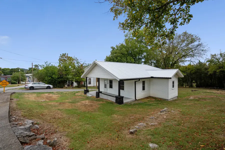 185 E Main St, Alexandria, TN 37012 - #2