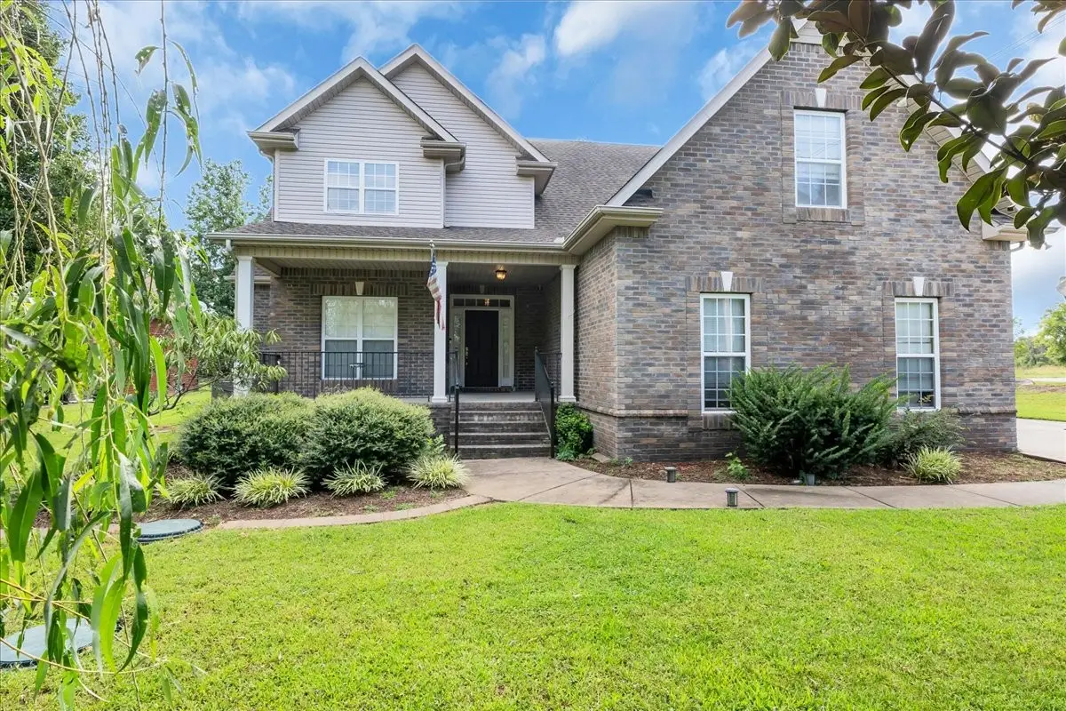1204 Lunar Dr, Murfreesboro, TN 37129 - #1