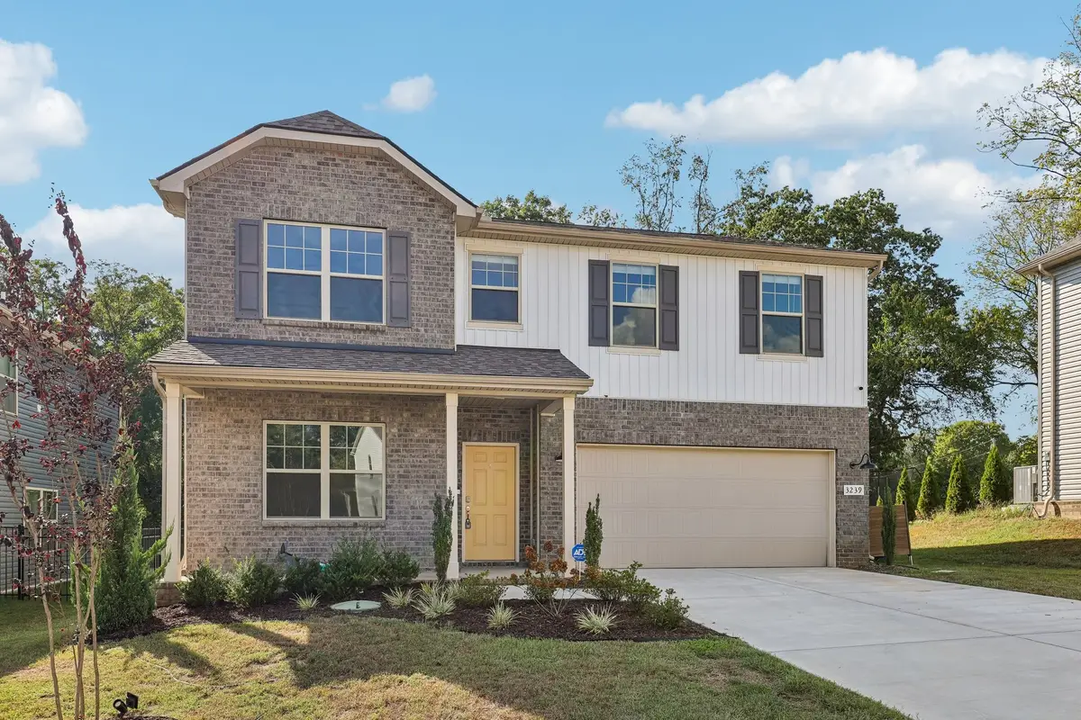 3239 Holiday Ln, Columbia, TN 38401 - #1