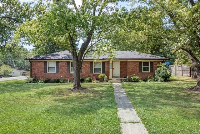 1306 Old Estill Springs Rd, Tullahoma, TN 37388 - #1