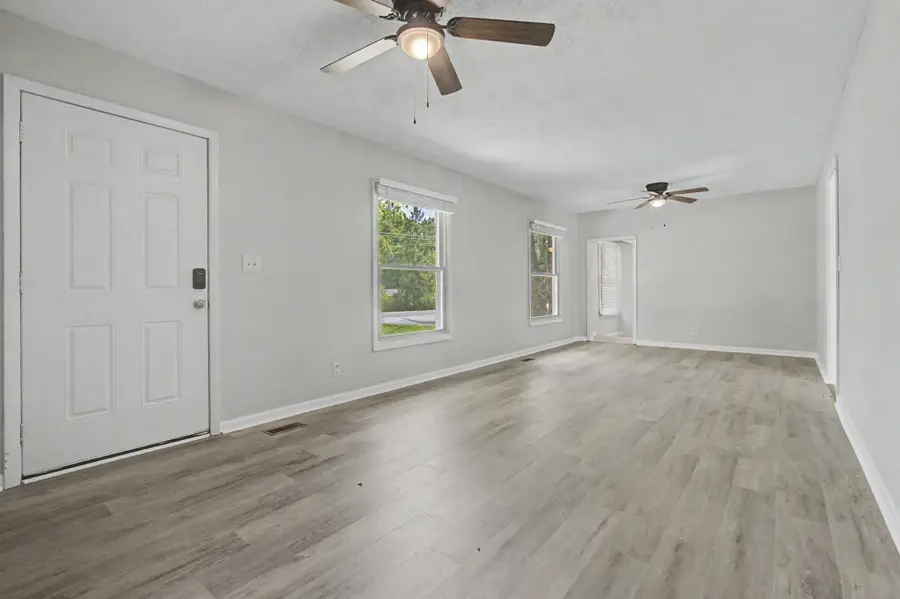 1306 Old Estill Springs Rd, Tullahoma, TN 37388 - #3