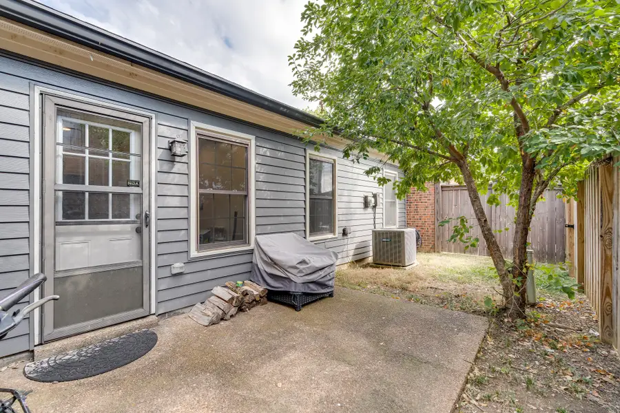 105 Academy Sq, Nashville, TN 37210 - #3