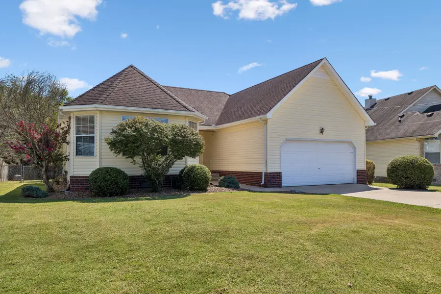 241 Heritage Cir E, La Vergne, TN 37086 - #2