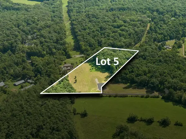 3224 Hunziker Ln, Fairview, TN 37062