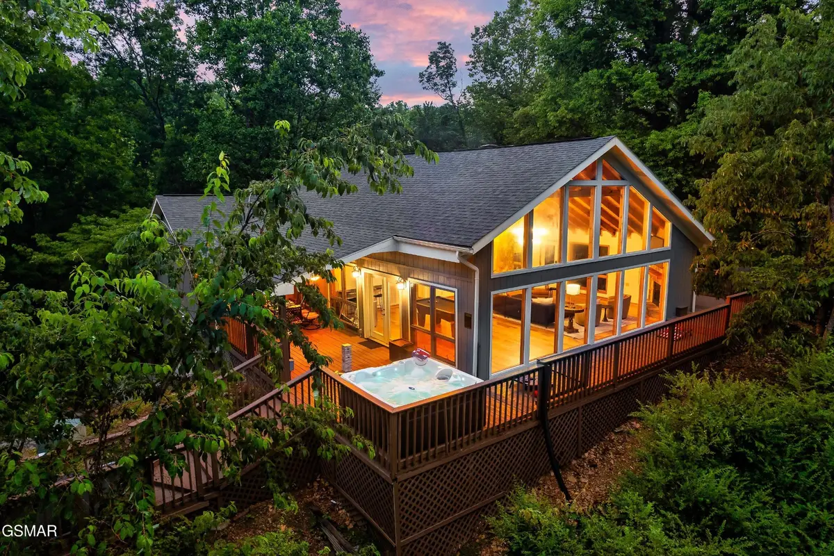1051 N Ridge Place, Sevierville, TN 37876 - #1