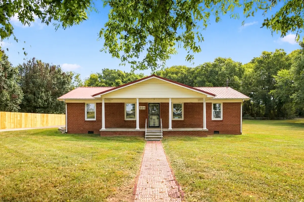 204 Canaan Rd, Mount Pleasant, TN 38474 - #1