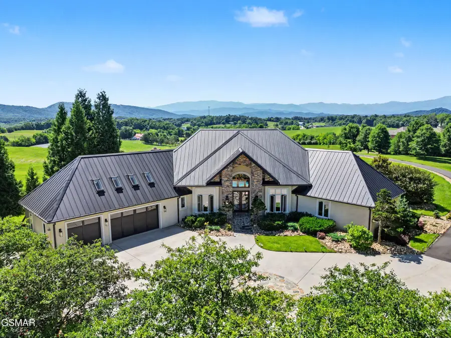 2640 E Walnut Grove Road, Sevierville, TN 37876 - #2