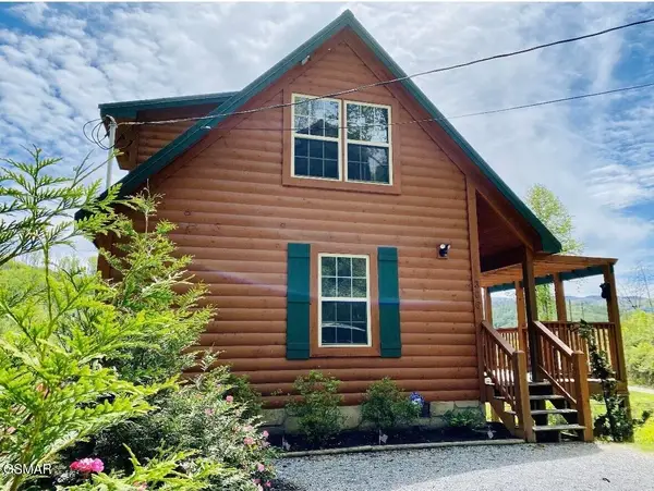 306 N Circle Drive, Gatlinburg, TN 37738