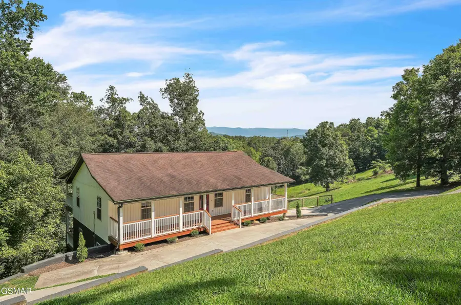 334 Amolee Lane, Sevierville, TN 37876 - #2