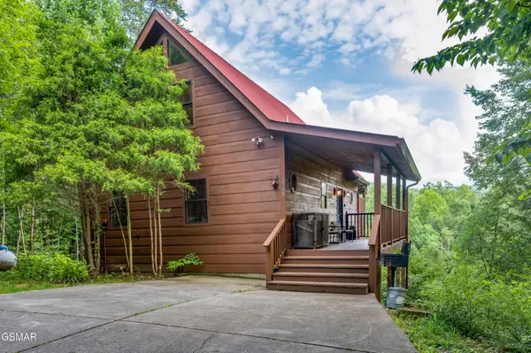 1705 Quail Hollow Way, Sevierville, TN 37876