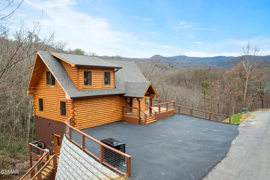 1017 Street Of Dreams Way, Gatlinburg, TN 37738 - #2