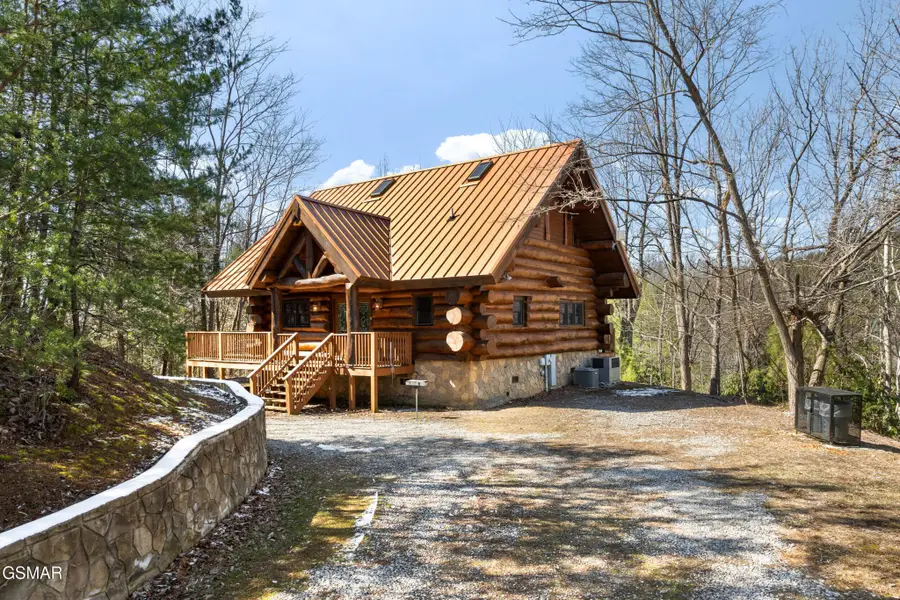 438 Coyote Road, Gatlinburg, TN 37738 - #2