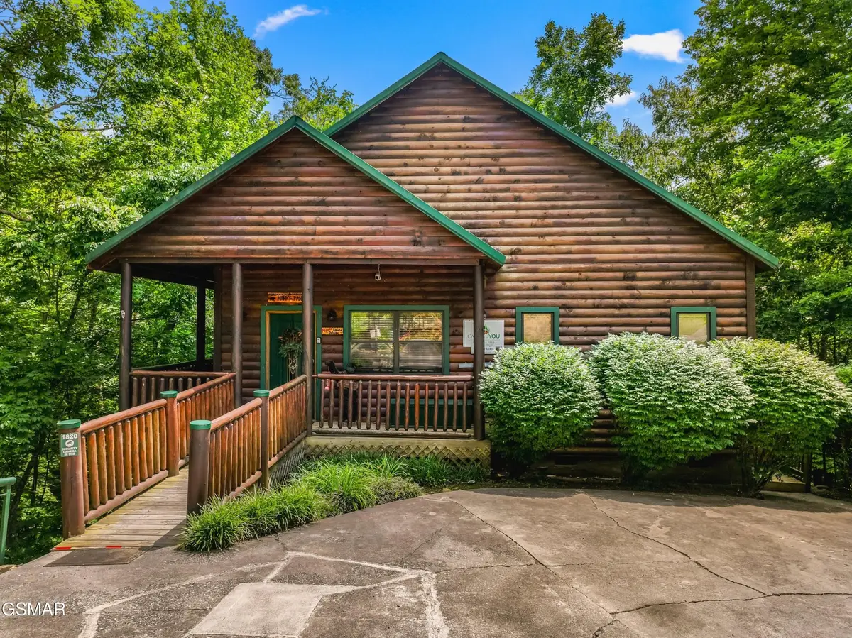 1820 Skyhawk, Sevierville, TN 37876 - #1