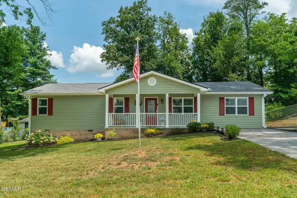 2360 Pinewood Drive, Maryville, TN 37803
