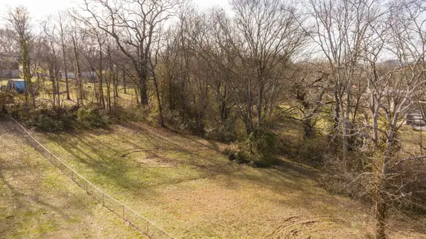 430 Ewing Dr, Nashville, TN 37207