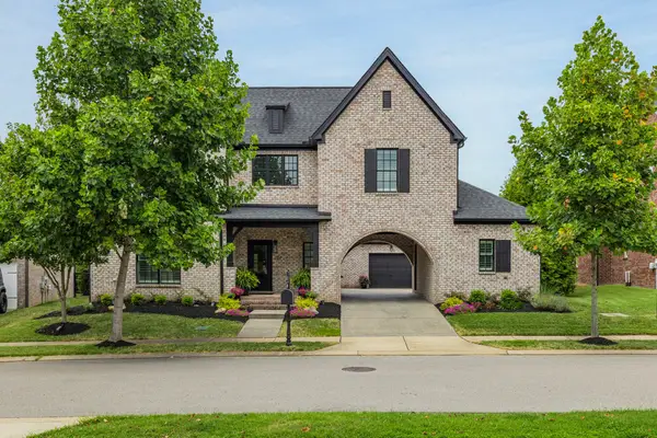 724 Fontwell Ln, Franklin, TN 37064