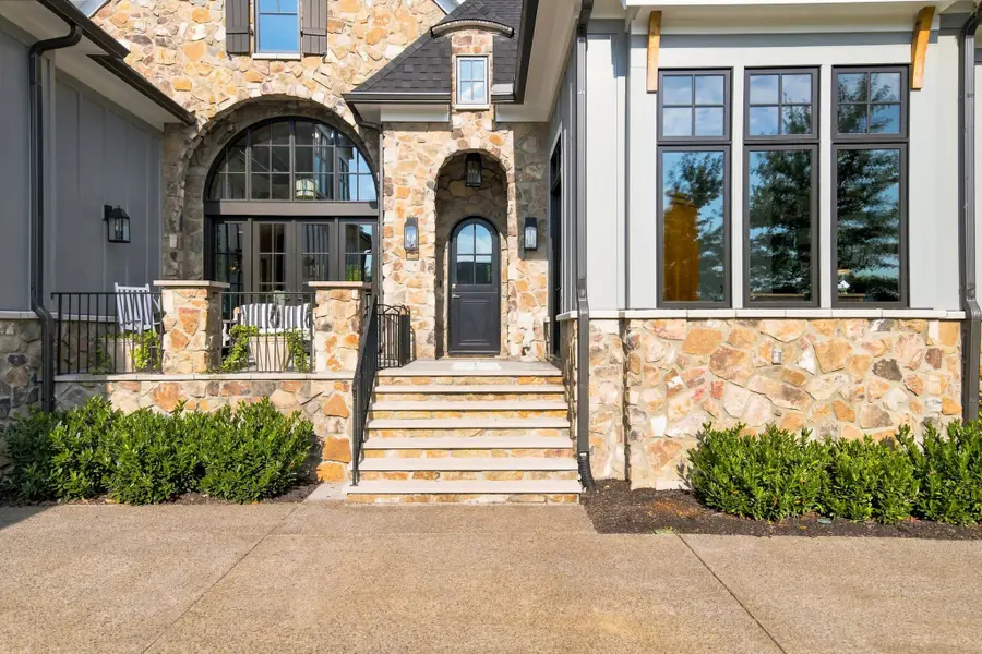6062 Pelican Way, College Grove, TN 37046 - #2