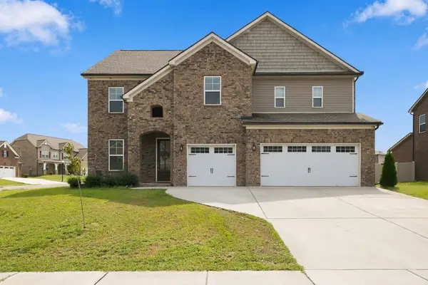 901 Carnation Dr, Smyrna, TN 37167