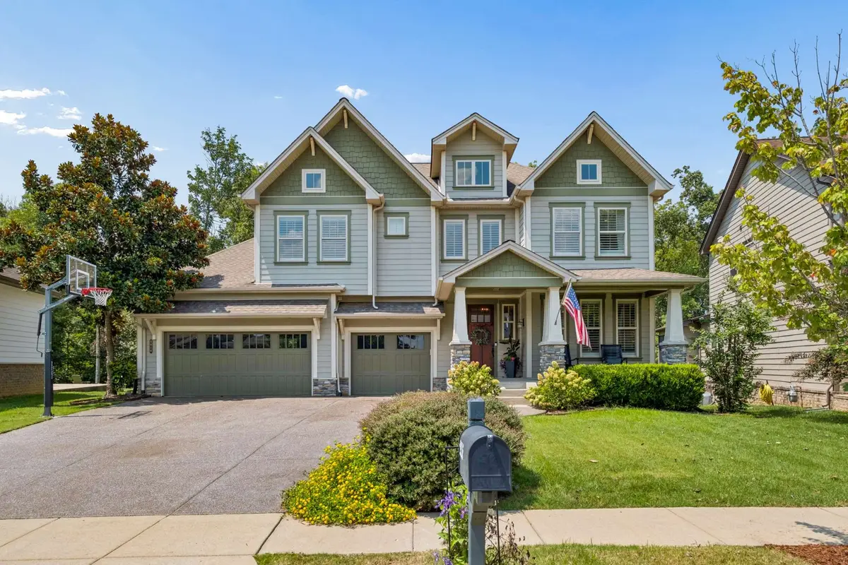 8016 Warren Dr, Nolensville, TN 37135 - #1