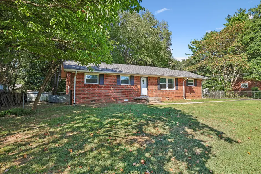 1903 Fowler St, Murfreesboro, TN 37130 - #2
