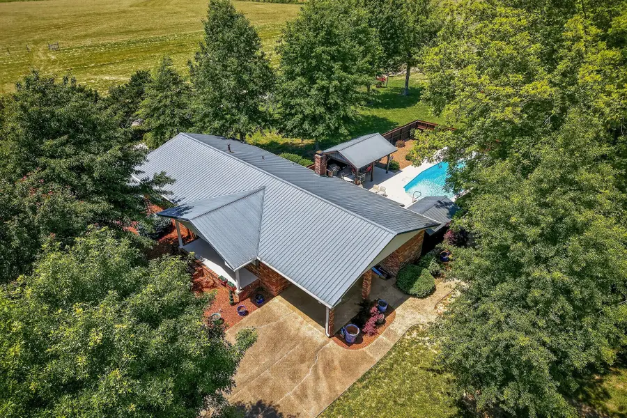 1956 Shady Grove Rd, Morrison, TN 37357 - #3