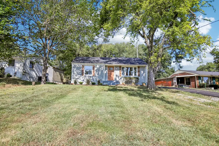 3140 Crosswood Dr, Nashville, TN 37214 - #3