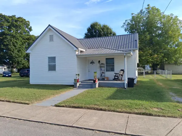 104 Hodges St N, Cowan, TN 37318