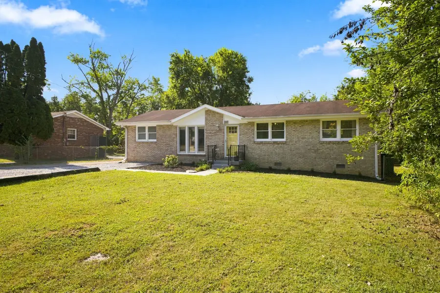 217 Oak Dr, Franklin, TN 37064 - #2