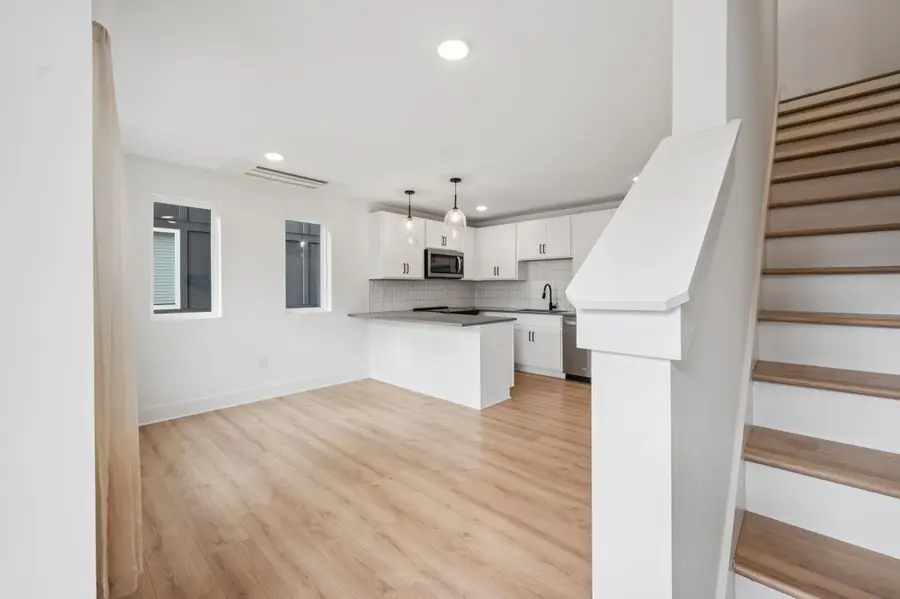 102 Duke St #24, Nashville, TN 37207 - #3