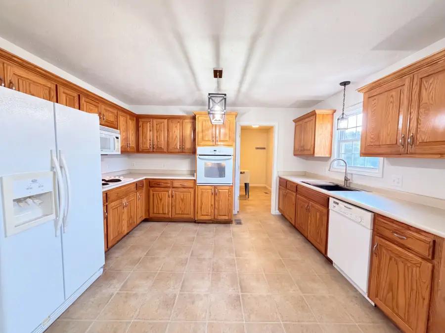3692 Armstrong Rd, Springfield, TN 37172 - #2