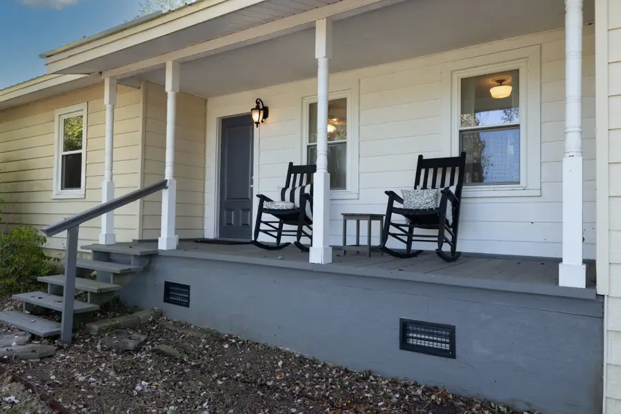 2084 Center Point Rd, Pulaski, TN 38478 - #2