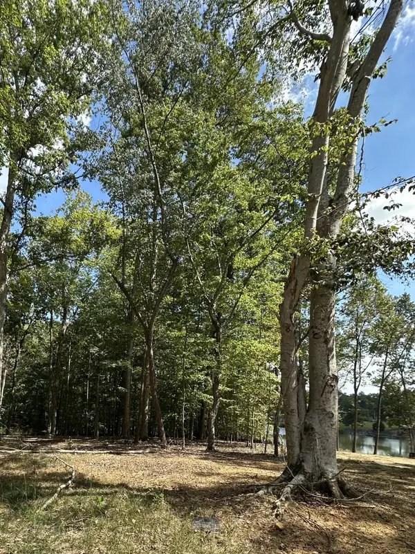 33 Heron Point, Tullahoma, TN 37388