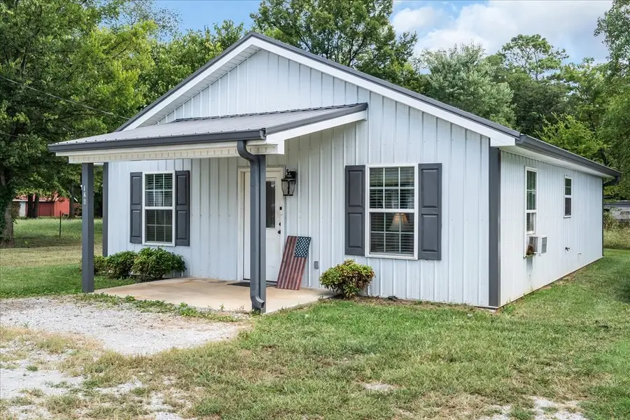 126 Walnut St, Cowan, TN 37318 - #2