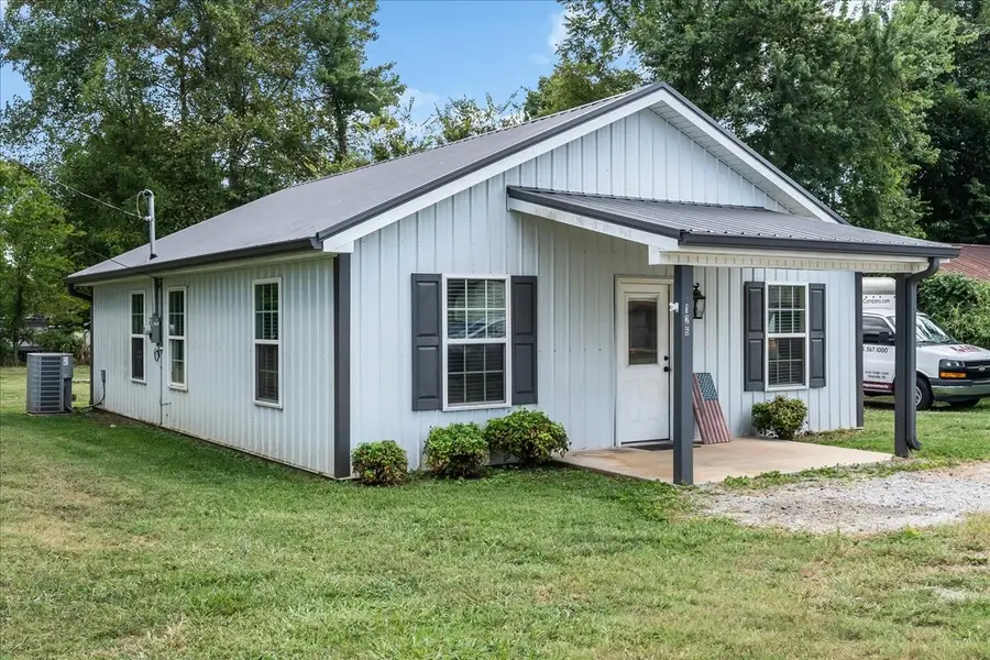 126 Walnut St, Cowan, TN 37318 - #3
