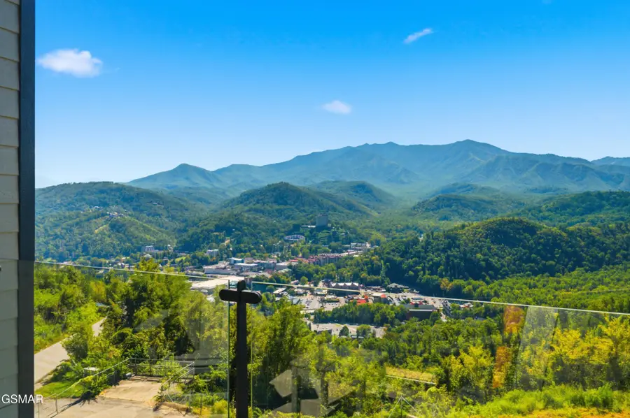 855 Campbell Lead Road #303, Gatlinburg, TN 37738 - #2