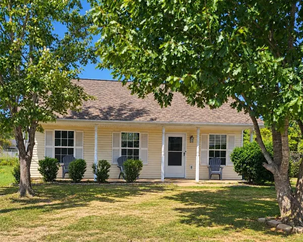 454 Cranklen Cir, Clarksville, TN 37042