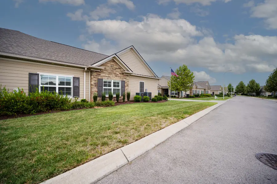 2342 Stonecenter Ln, Murfreesboro, TN 37128 - #2