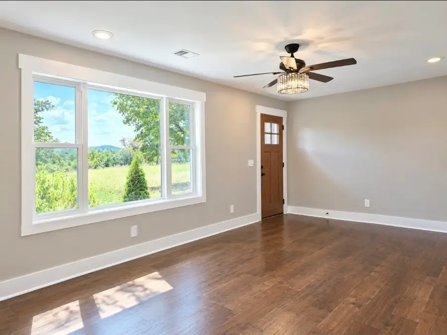 1277 Bluff Springs Rd, McMinnville, TN 37110 - #3