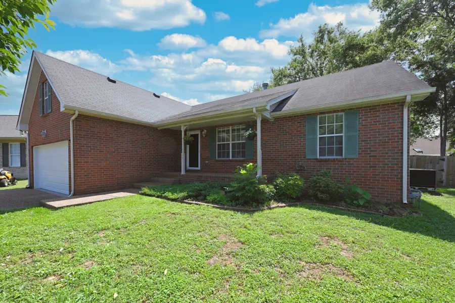 621 Kingsway Dr, Old Hickory, TN 37138 - #2
