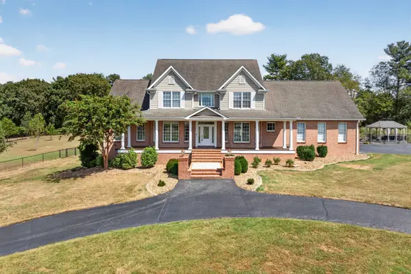 346 Parkway Rd, Tullahoma, TN 37388