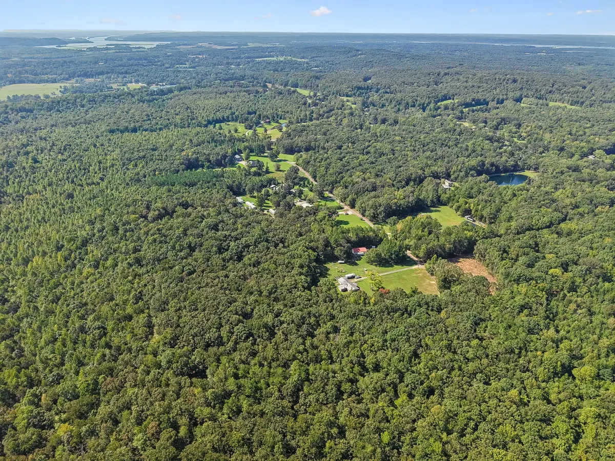 410 Pender Hill Ln, New Johnsonville, TN 37134 - #1