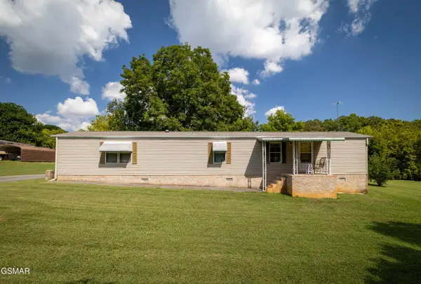 1420 Martha Dandridge Circle, Dandridge, TN 37725