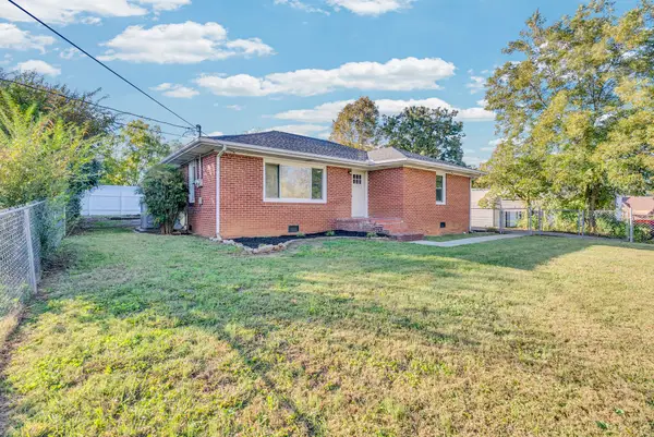 107 Oak St, Sparta, TN 38583