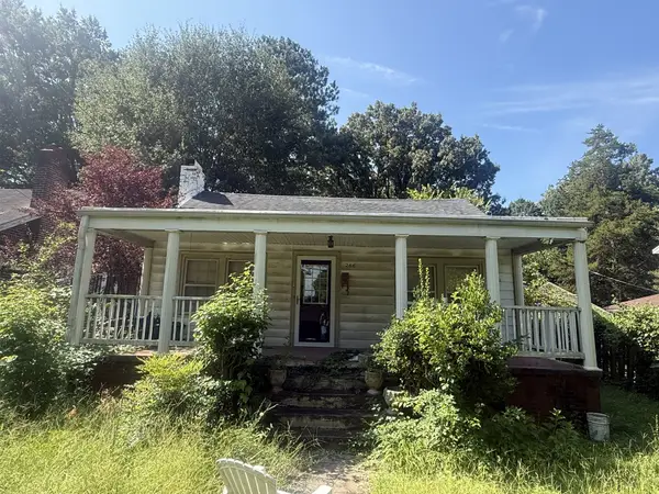266 W Forest Ave, Jackson, TN 38301