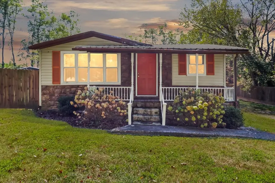 401 Orange St, Scottsville, KY 42164 - #2