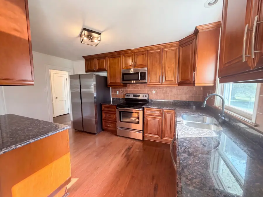415 Hawkins Rd, Clarksville, TN 37040 - #2
