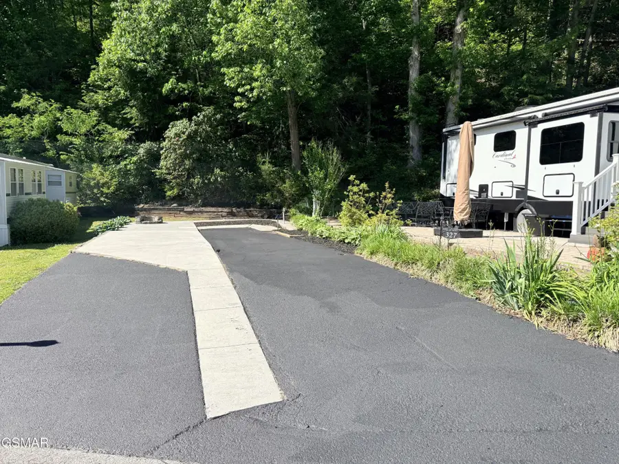 4229 E Parkway, Gatlinburg, TN 37738 - #2