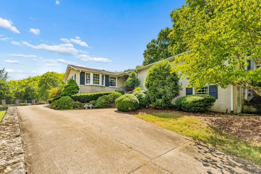 1091 Hidden Valley Rd, Brentwood, TN 37027 - #2