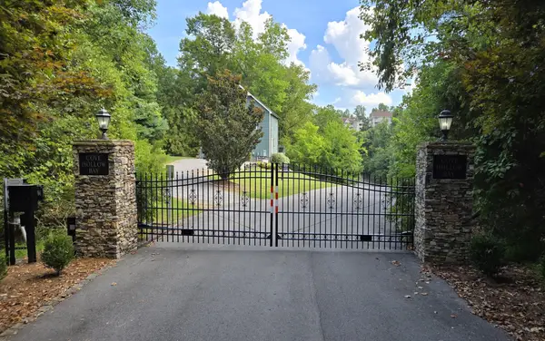 701 Harbor Dr, Lancaster, TN 38569