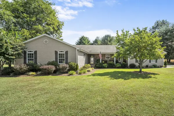 735 Shadowbrook Rd, Winchester, TN 37398